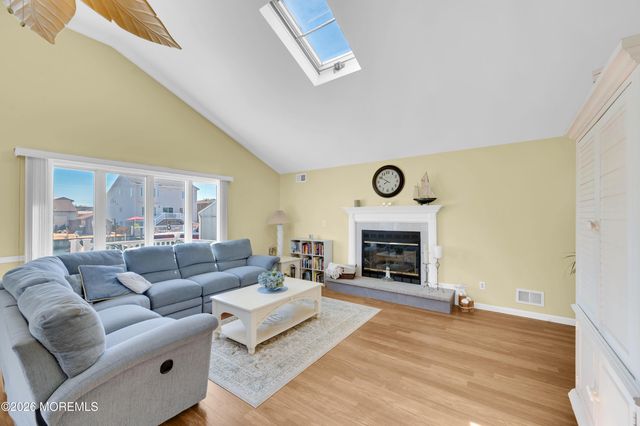 323 Stephan Avenue, Toms River, NJ 08753