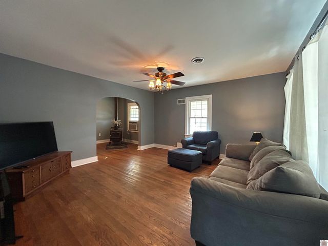 308 E Jackson Street, Clinton, KY 42031