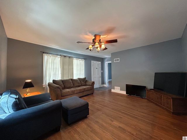 308 E Jackson Street, Clinton, KY 42031