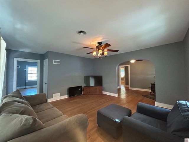 308 E Jackson Street, Clinton, KY 42031