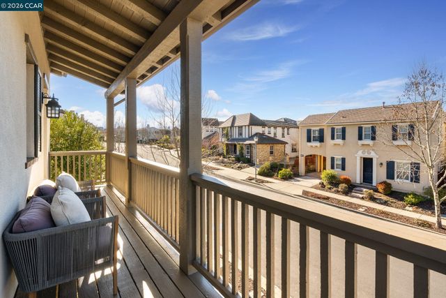 836 Griffon Court, Danville, CA 94506