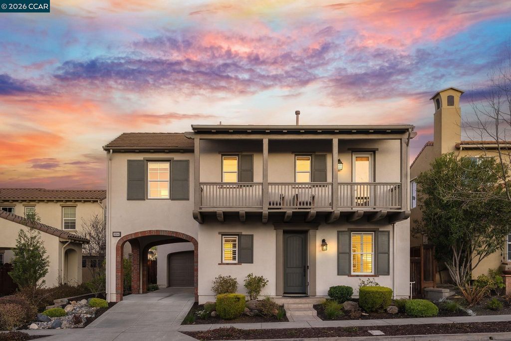 836 Griffon Court, Danville, CA 94506