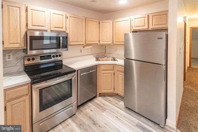 133 CHALKBOARD CT, Moorestown, NJ 08057