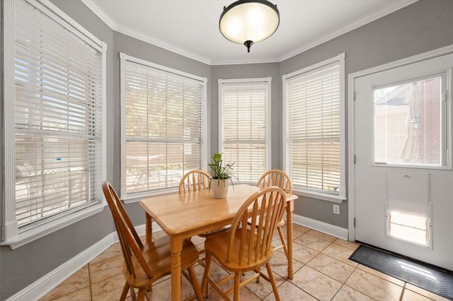 6111 Sandstone Drive, Arlington, TX 76001