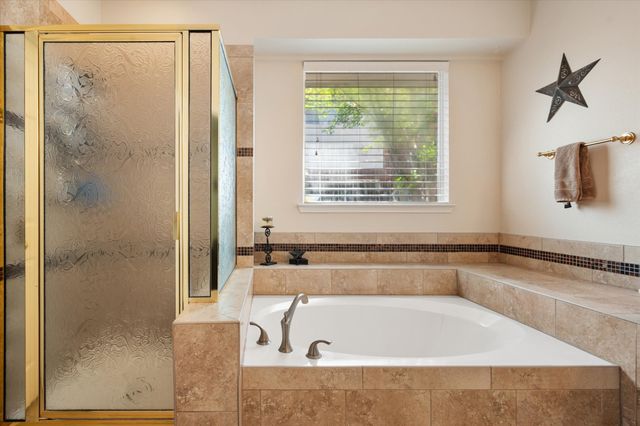 6111 Sandstone Drive, Arlington, TX 76001