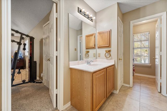 6111 Sandstone Drive, Arlington, TX 76001