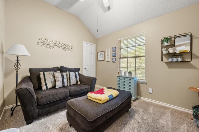 6111 Sandstone Drive, Arlington, TX 76001