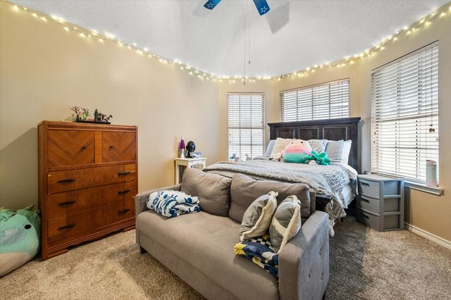 6111 Sandstone Drive, Arlington, TX 76001