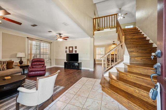 6111 Sandstone Drive, Arlington, TX 76001