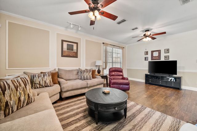 6111 Sandstone Drive, Arlington, TX 76001