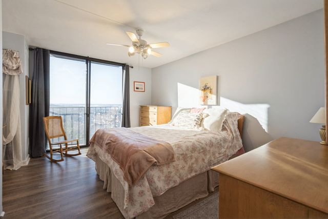 1800 7th Street 11C, East Moline, IL 61244