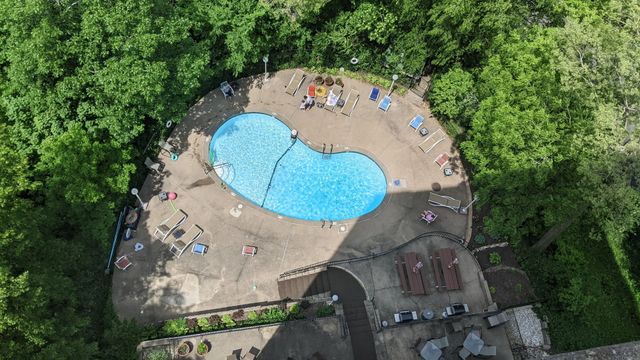 1800 7th Street 11C, East Moline, IL 61244