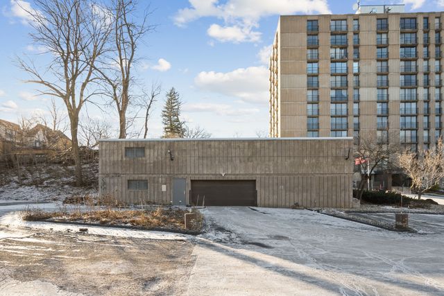 1800 7th Street 11C, East Moline, IL 61244