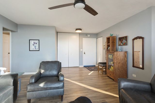 1800 7th Street 11C, East Moline, IL 61244