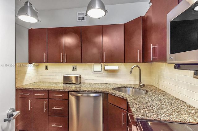 1200 West Ave 423, Miami Beach, FL 33139