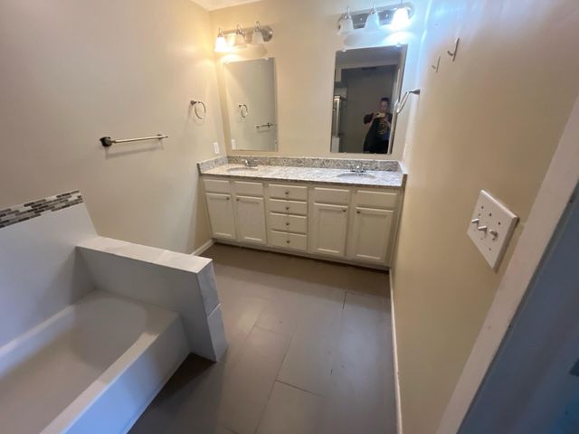 5248 Longrifle Road, Westerville, OH 43081