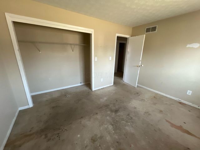 5248 Longrifle Road, Westerville, OH 43081