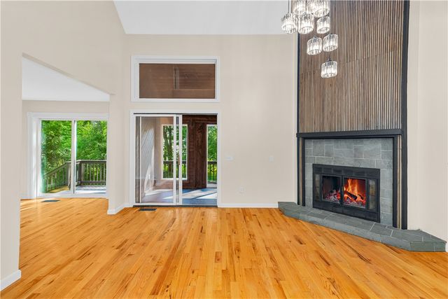 6 Acacia Court, Coventry, RI 02816