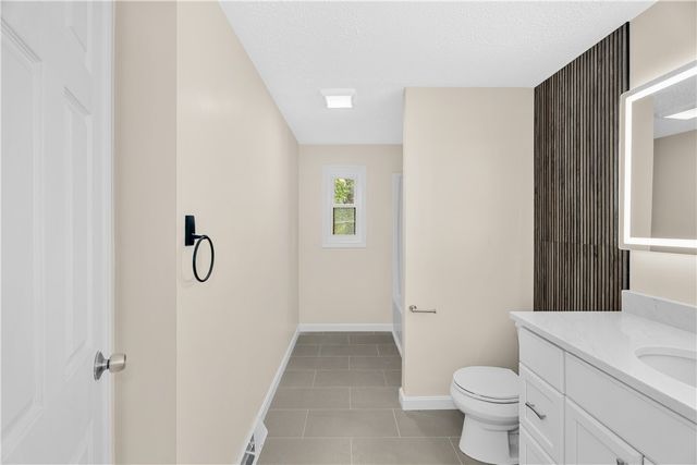6 Acacia Court, Coventry, RI 02816