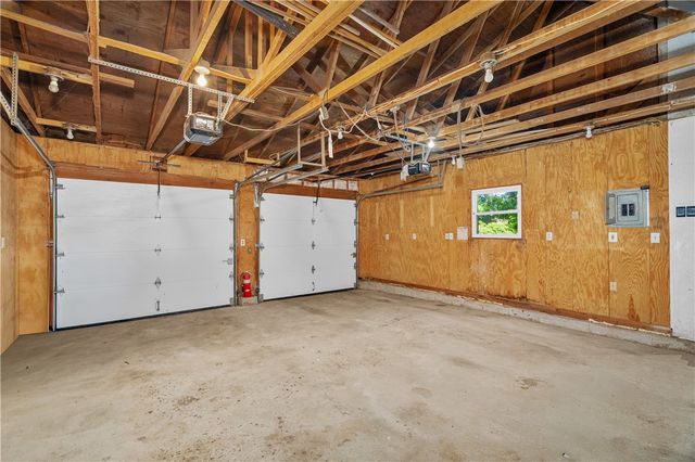 6 Acacia Court, Coventry, RI 02816