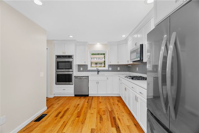6 Acacia Court, Coventry, RI 02816