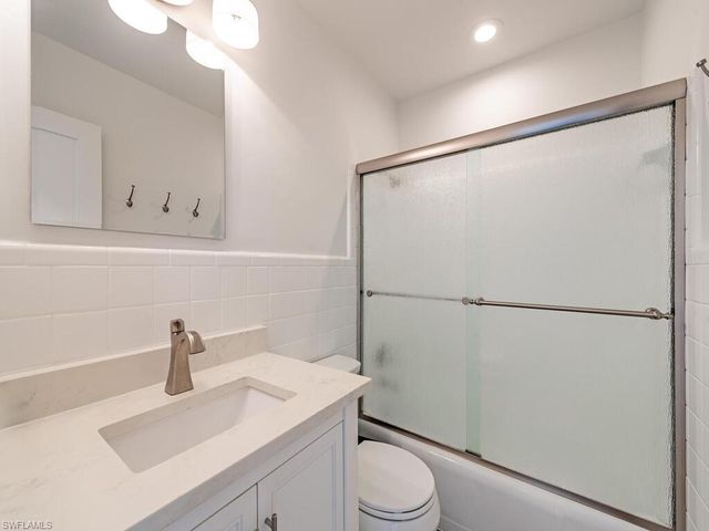 473 12th AVE S # B13, Naples, FL 34102