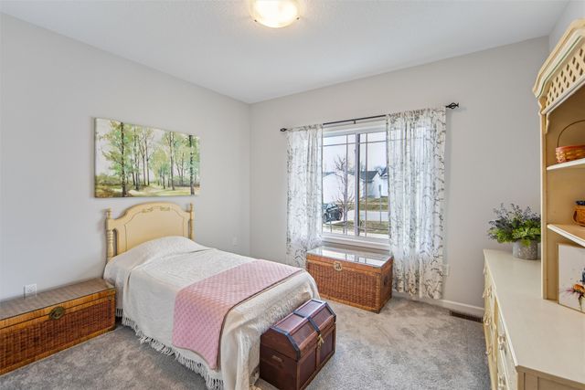 6730 NE 9th Court, Des Moines, IA 50313