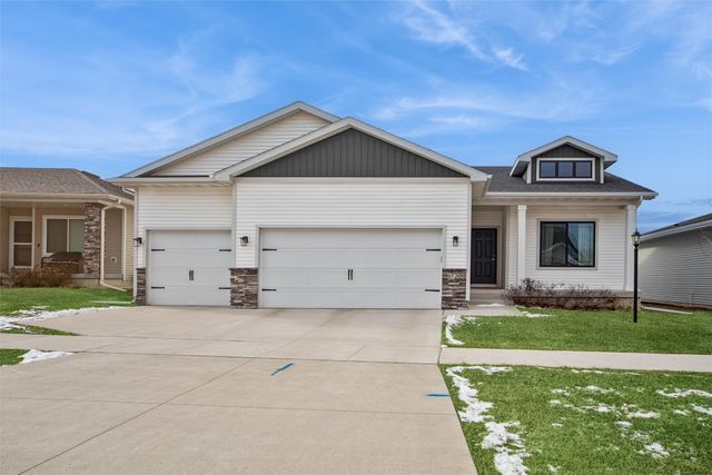 6730 NE 9th Court, Des Moines, IA 50313