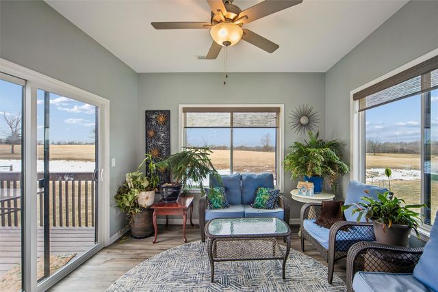 6730 NE 9th Court, Des Moines, IA 50313