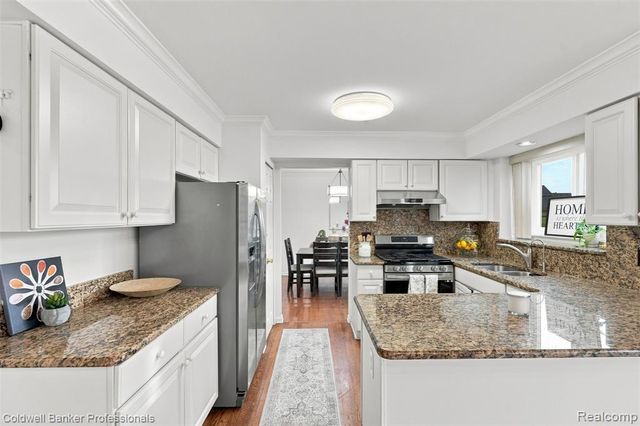 359 Savannah Drive, Canton, MI 48187