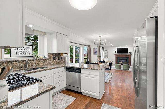 359 Savannah Drive, Canton, MI 48187