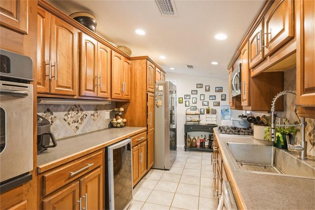 701 S CREST AVENUE, Clearwater, FL 33756