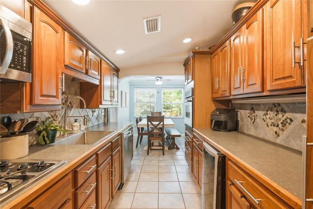 701 S CREST AVENUE, Clearwater, FL 33756