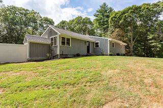 70 Oak St, Norton, MA 02766
