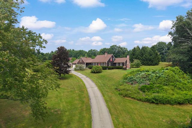303 Stage Road, Nottingham, NH 03290