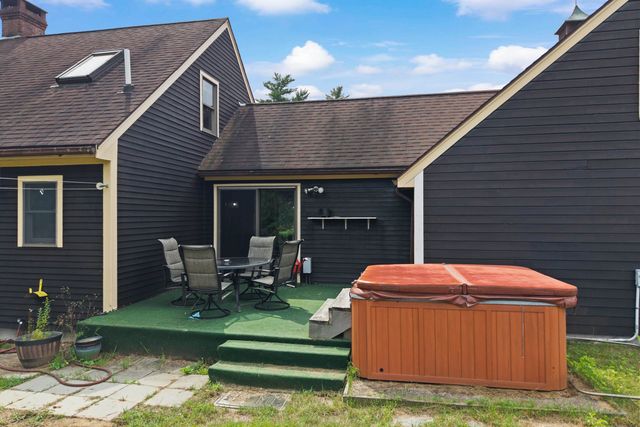 303 Stage Road, Nottingham, NH 03290
