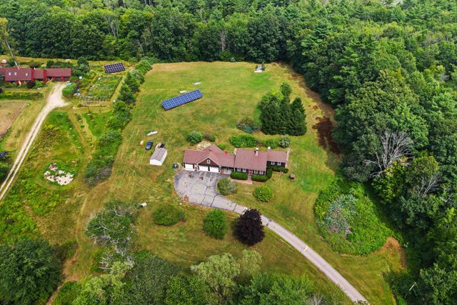 303 Stage Road, Nottingham, NH 03290