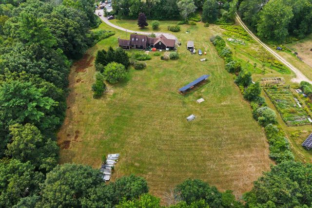 303 Stage Road, Nottingham, NH 03290