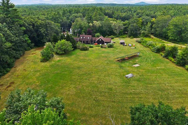 303 Stage Road, Nottingham, NH 03290