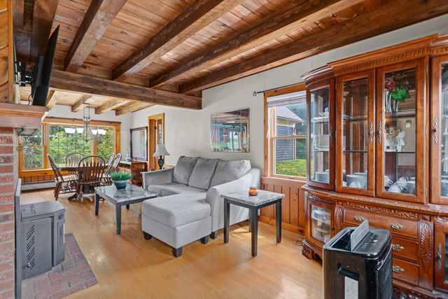 303 Stage Road, Nottingham, NH 03290