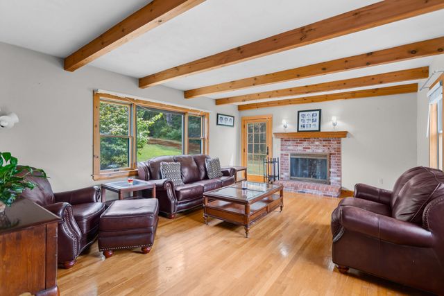 303 Stage Road, Nottingham, NH 03290