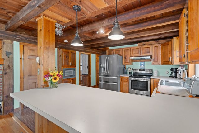 303 Stage Road, Nottingham, NH 03290