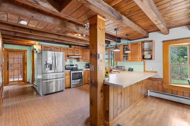 303 Stage Road, Nottingham, NH 03290