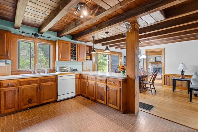303 Stage Road, Nottingham, NH 03290