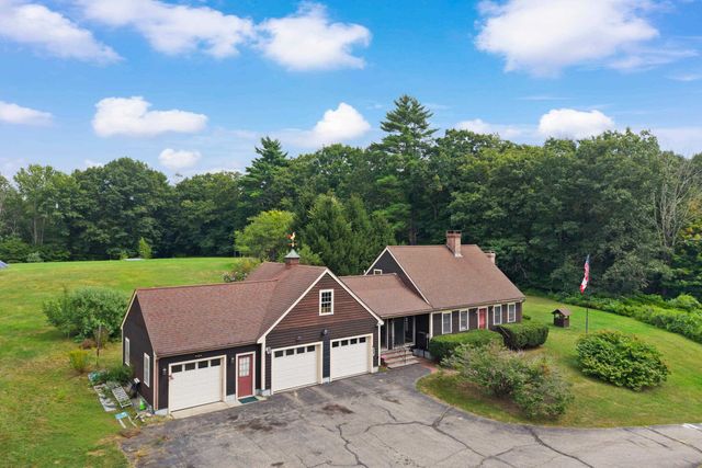 303 Stage Road, Nottingham, NH 03290