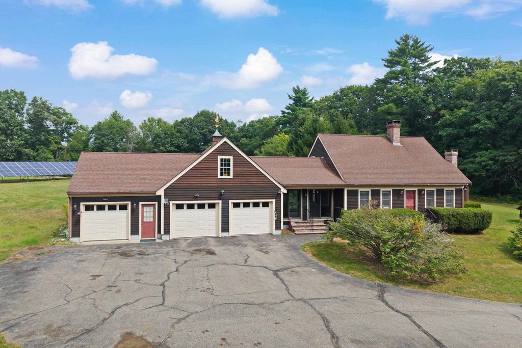 303 Stage Road, Nottingham, NH 03290