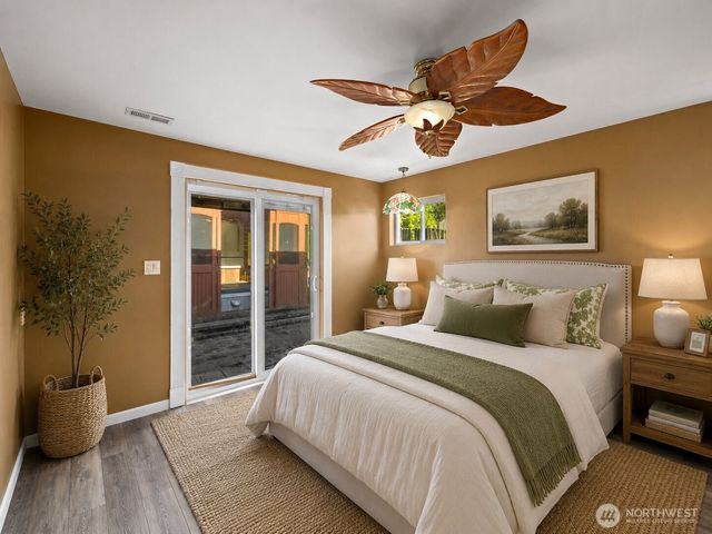 32828 22nd Avenue SW, Federal Way, WA 98023