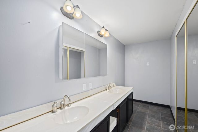 32828 22nd Avenue SW, Federal Way, WA 98023