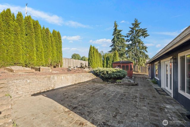 32828 22nd Avenue SW, Federal Way, WA 98023
