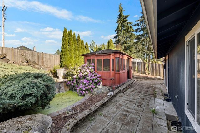 32828 22nd Avenue SW, Federal Way, WA 98023